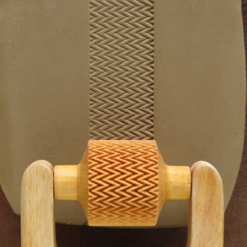 Medium Handle Roller